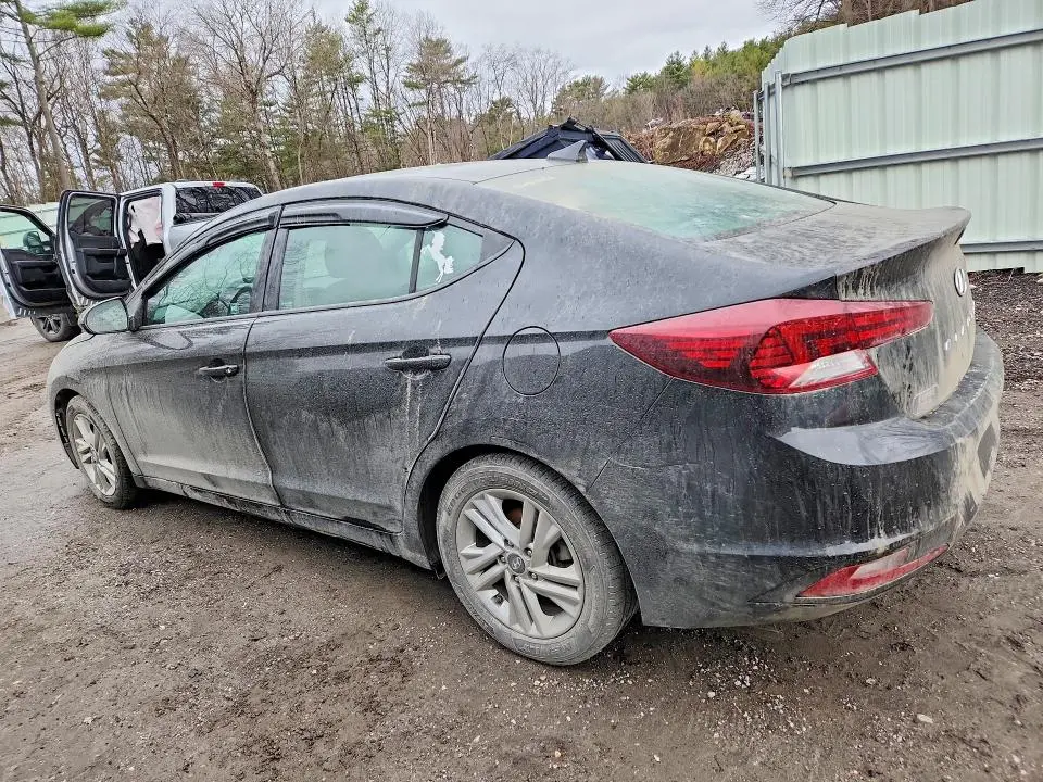 2020 HYUNDAI ELANTRA SEL  