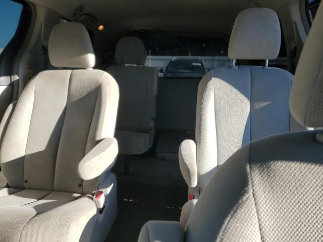 2013 TOYOTA SIENNA 