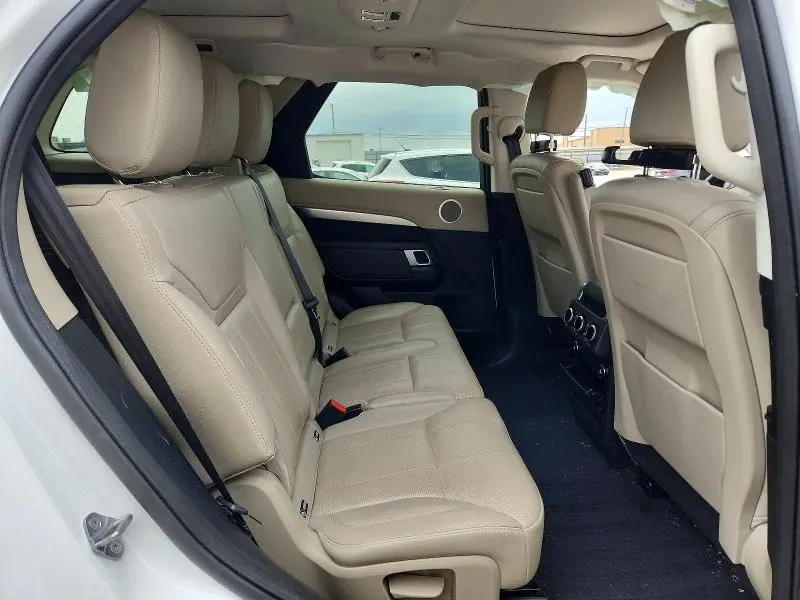 2020 LAND ROVER DISCOVERY LANDMARK  