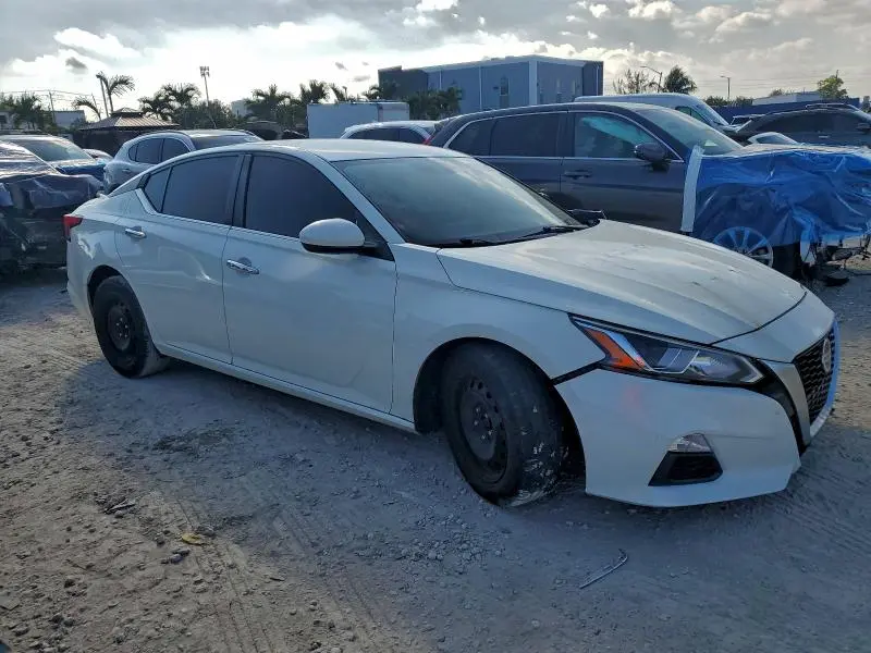 2019 NISSAN ALTIMA S  