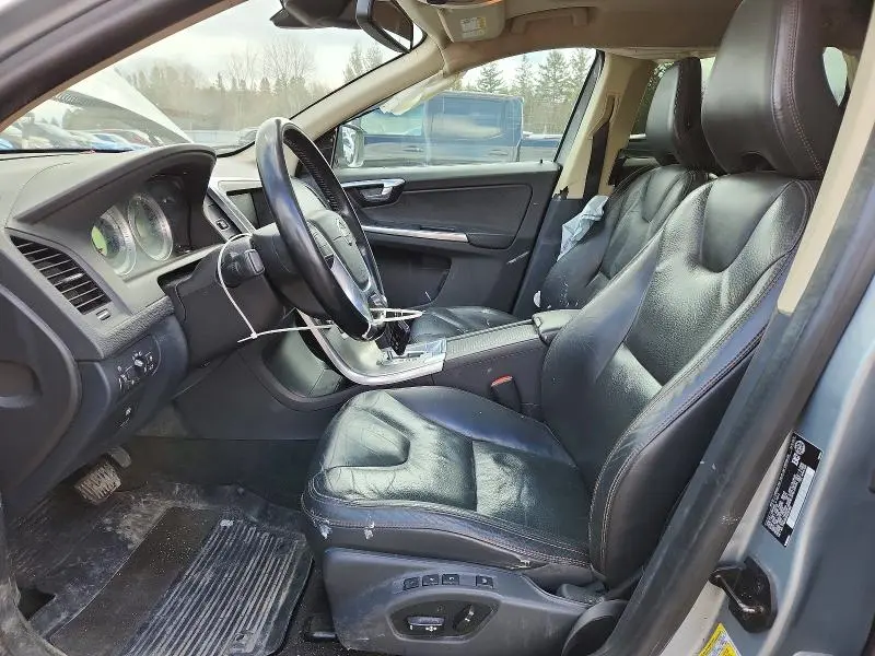2012 VOLVO XC60 T6  