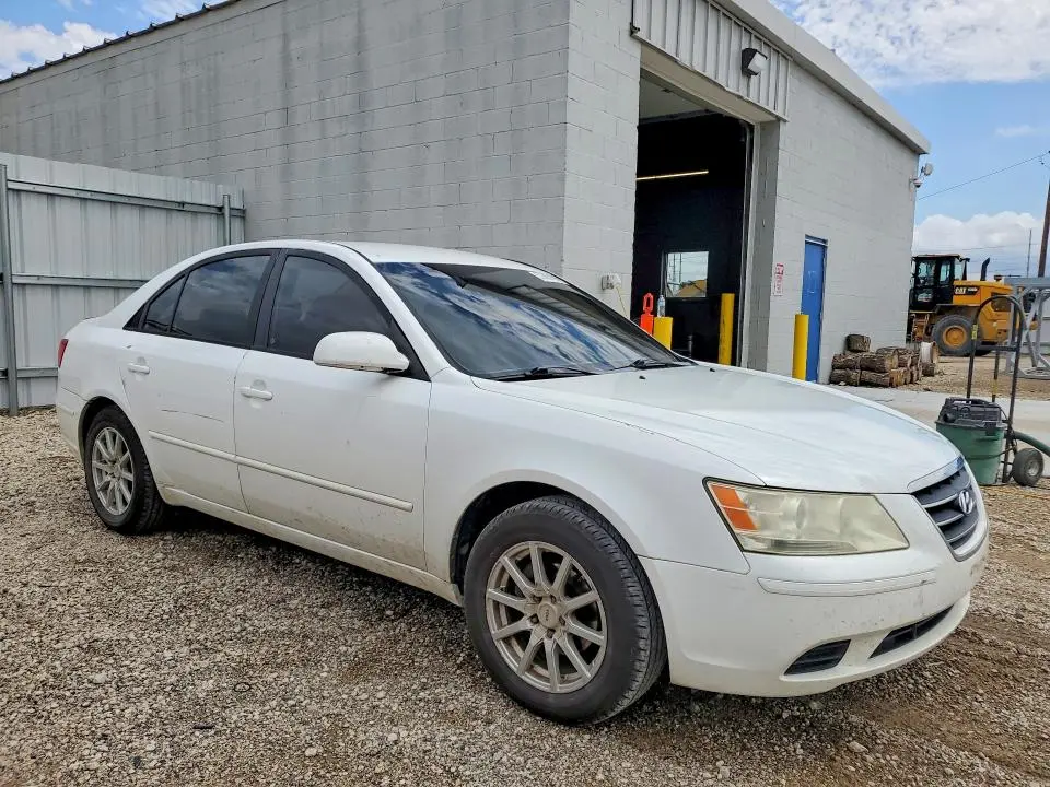 2010 HYUNDAI SONATA   