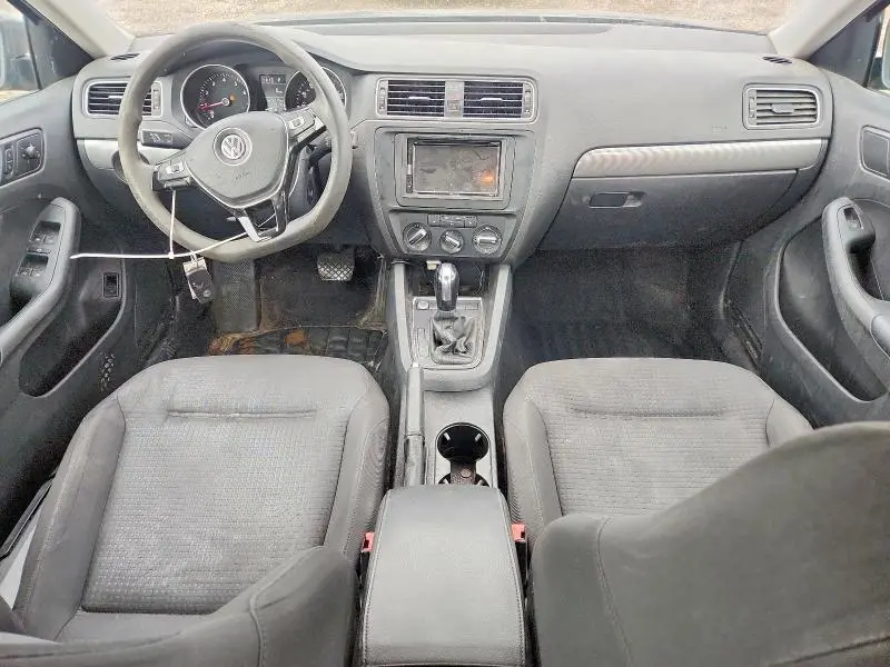 2016 VOLKSWAGEN JETTA SE  