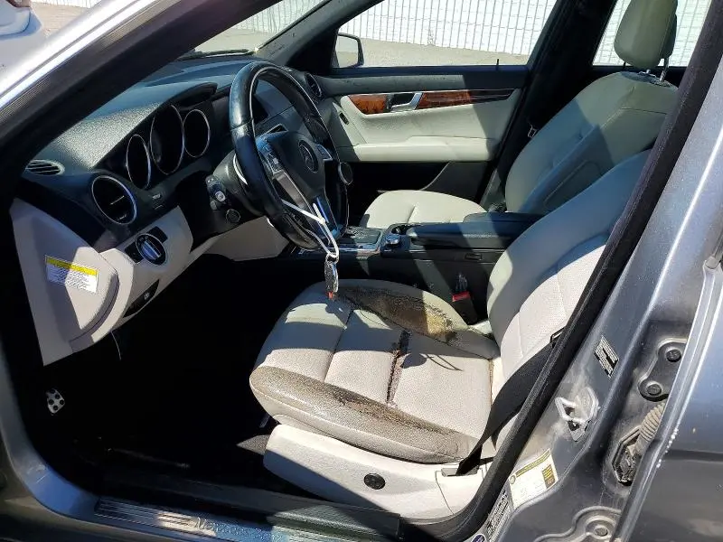 2013 MERCEDES-BENZ C 250  