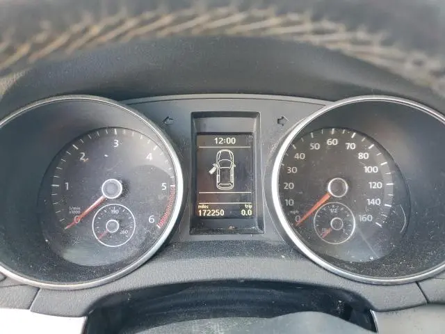 2011 VOLKSWAGEN GOLF   