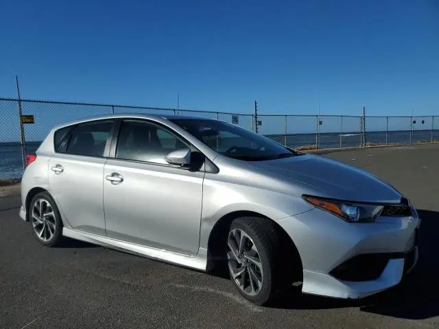 2018 TOYOTA COROLLA IM   
