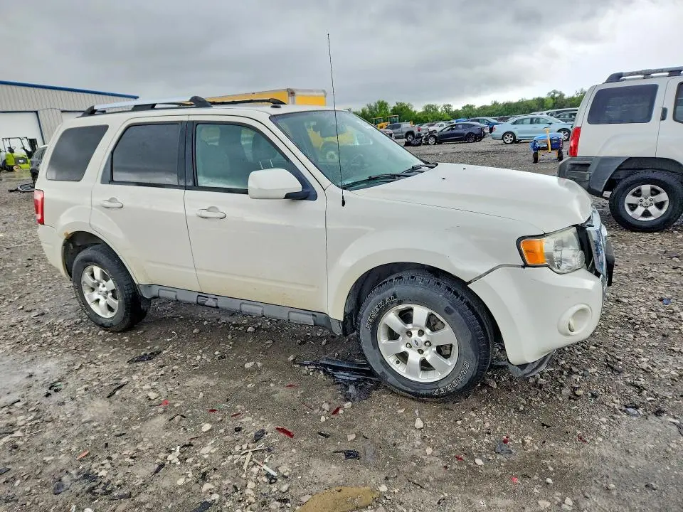 2011 FORD ESCAPE LIMITED  