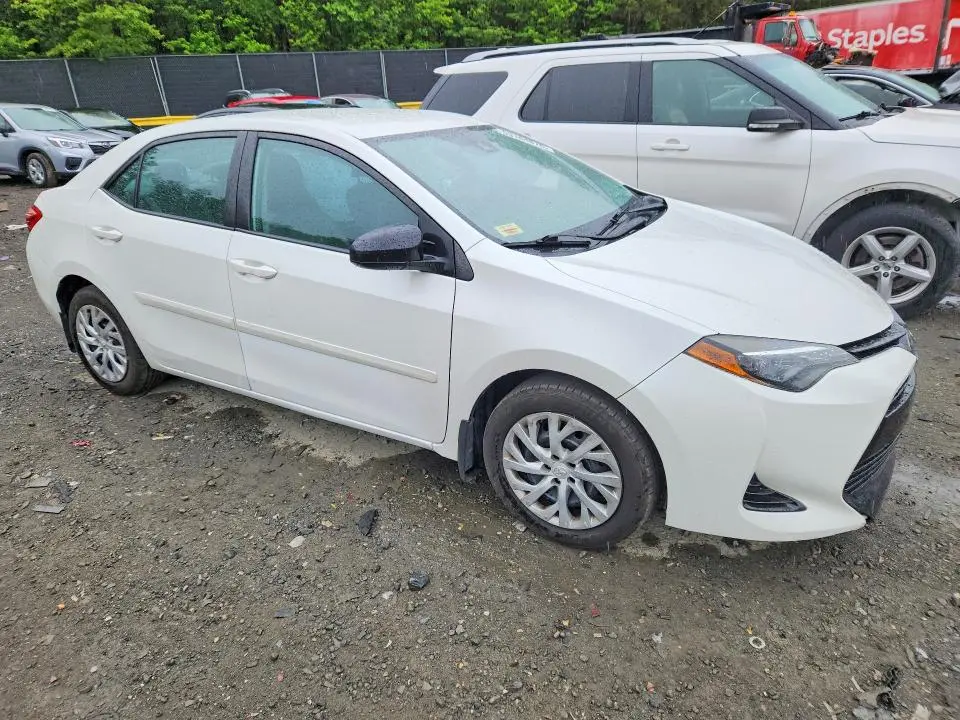 2018 TOYOTA COROLLA LE  
