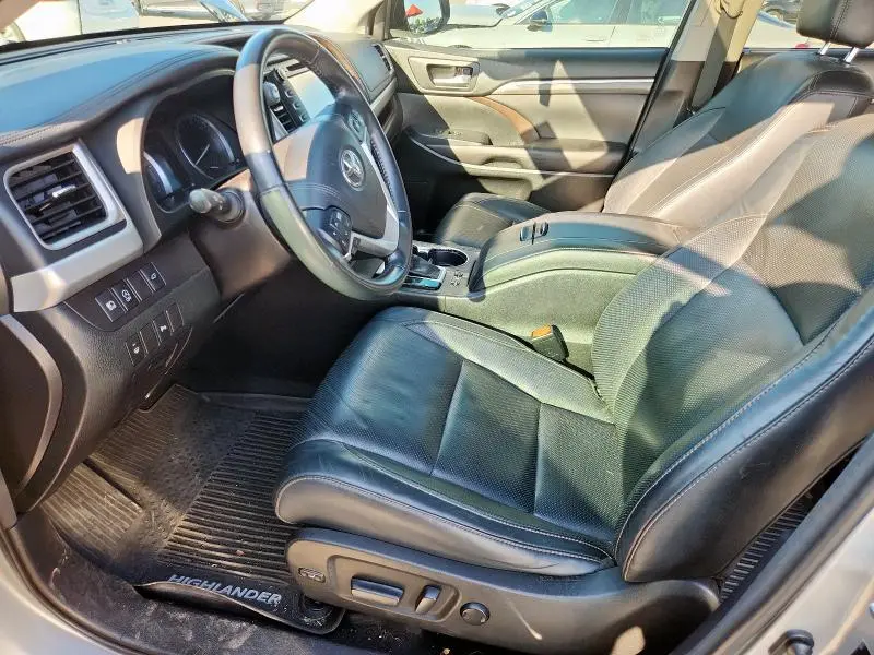 2017 TOYOTA HIGHLANDER LIMITED  