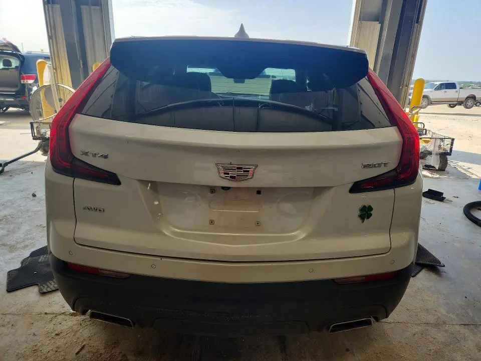2019 CADILLAC XT4 LUXURY  
