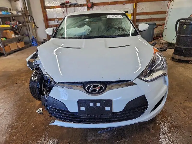 2013 HYUNDAI VELOSTER BASE  