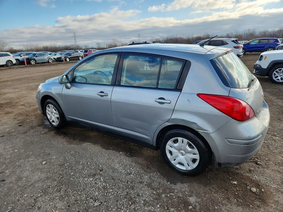 2011 NISSAN VERSA 1.8 S  