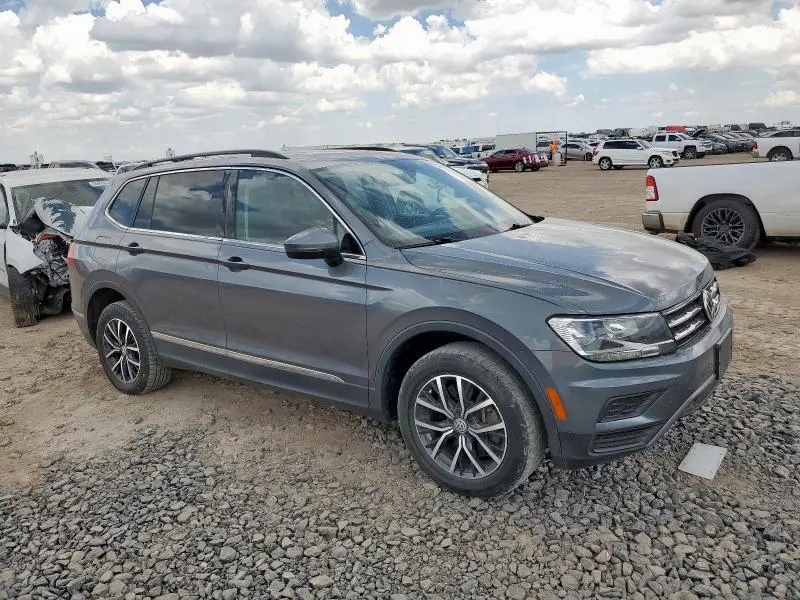 2020 VOLKSWAGEN TIGUAN SE  