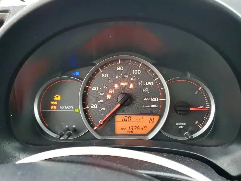2014 TOYOTA YARIS 5-DOOR L FLEET  