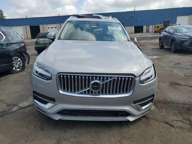 2024 VOLVO XC90 PLUS  