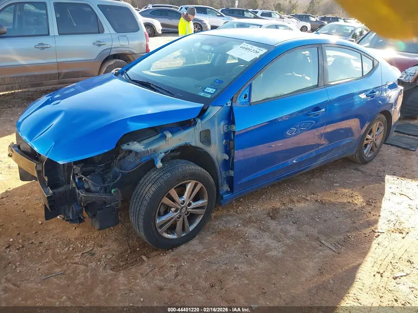 2017 HYUNDAI ELANTRA SE