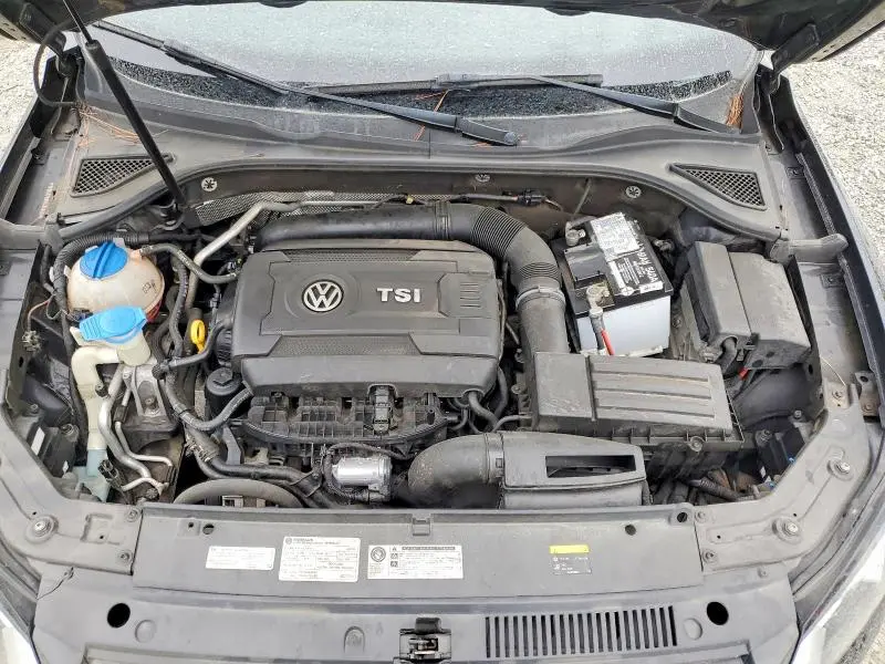 2015 VOLKSWAGEN PASSAT S  