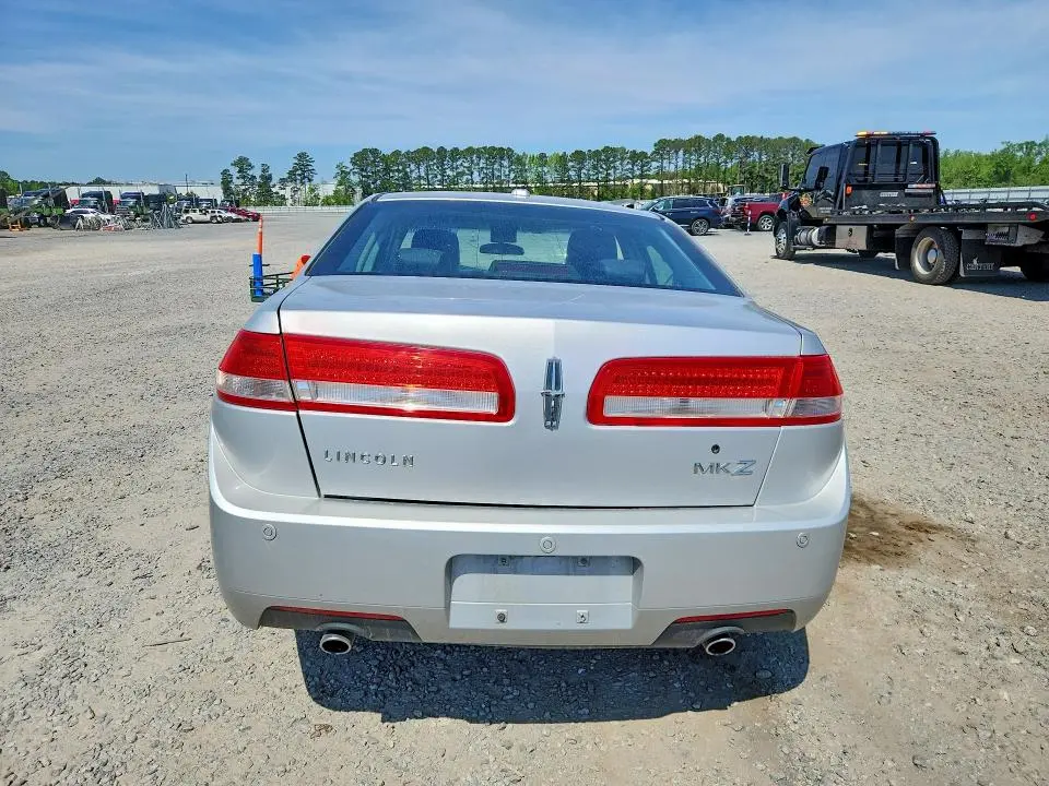 2010 LINCOLN MKZ   