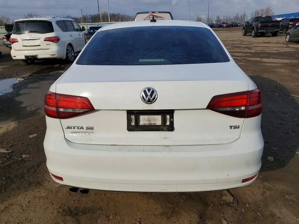 2017 VOLKSWAGEN JETTA SE  