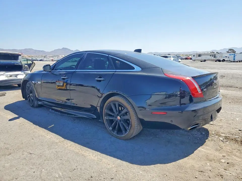 2017 JAGUAR XJ   