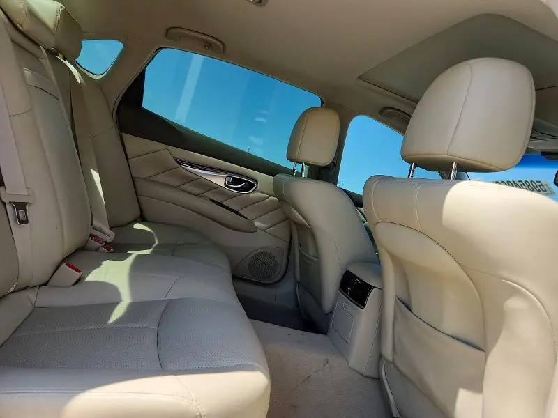 2019 INFINITI Q70L 3.7 LUXE  