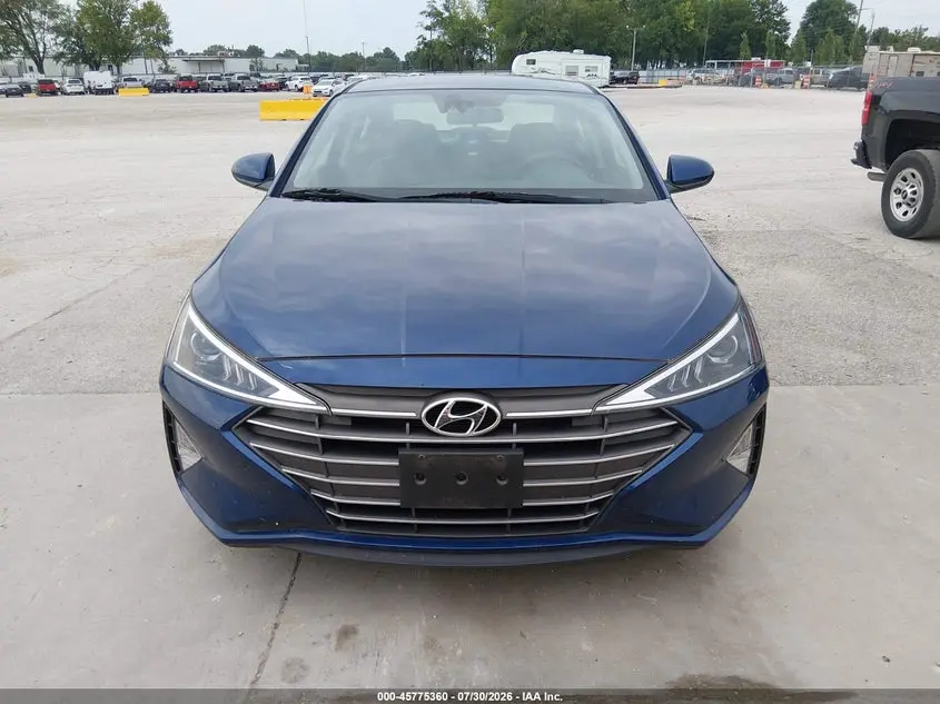 2020 HYUNDAI ELANTRA SE