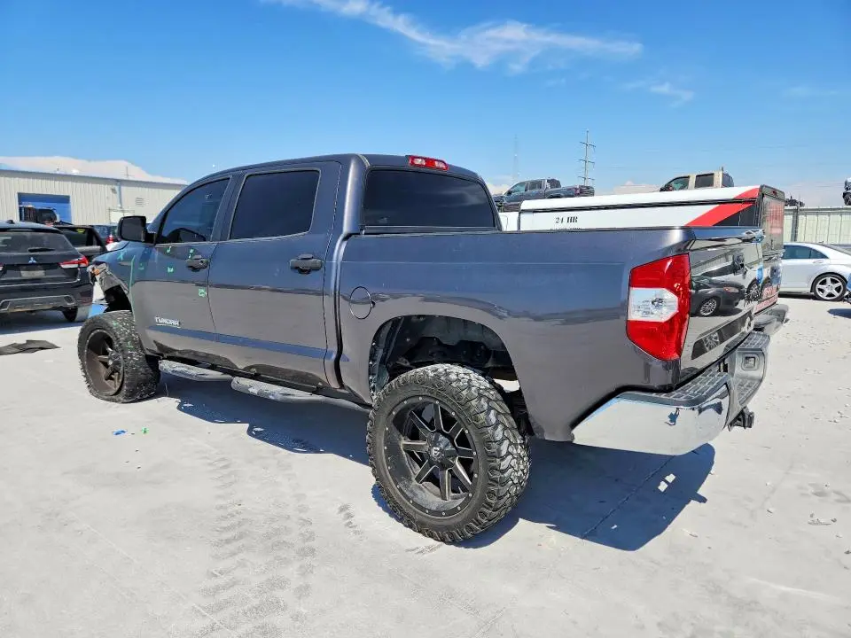 2017 TOYOTA TUNDRA SR5  