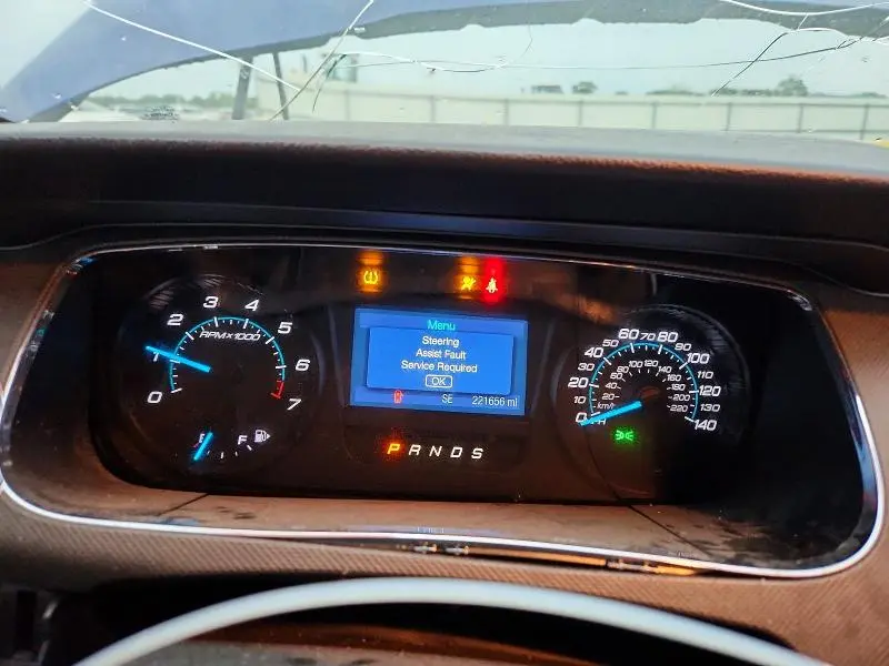 2015 FORD TAURUS SE  