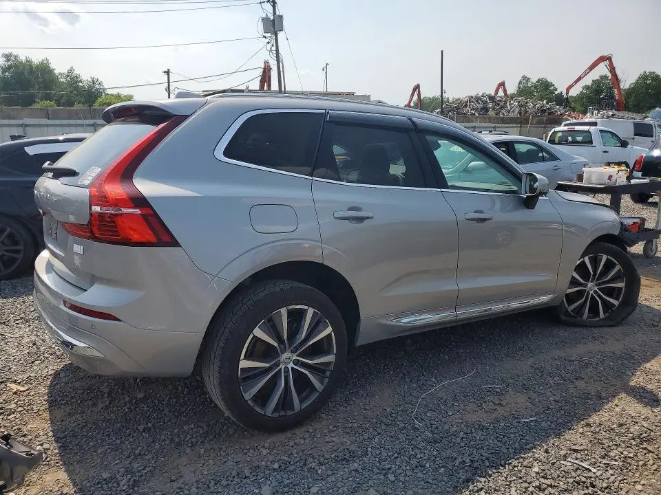 2022 VOLVO XC60 T8 RECHARGE INSCRIPTION EXPRESS  