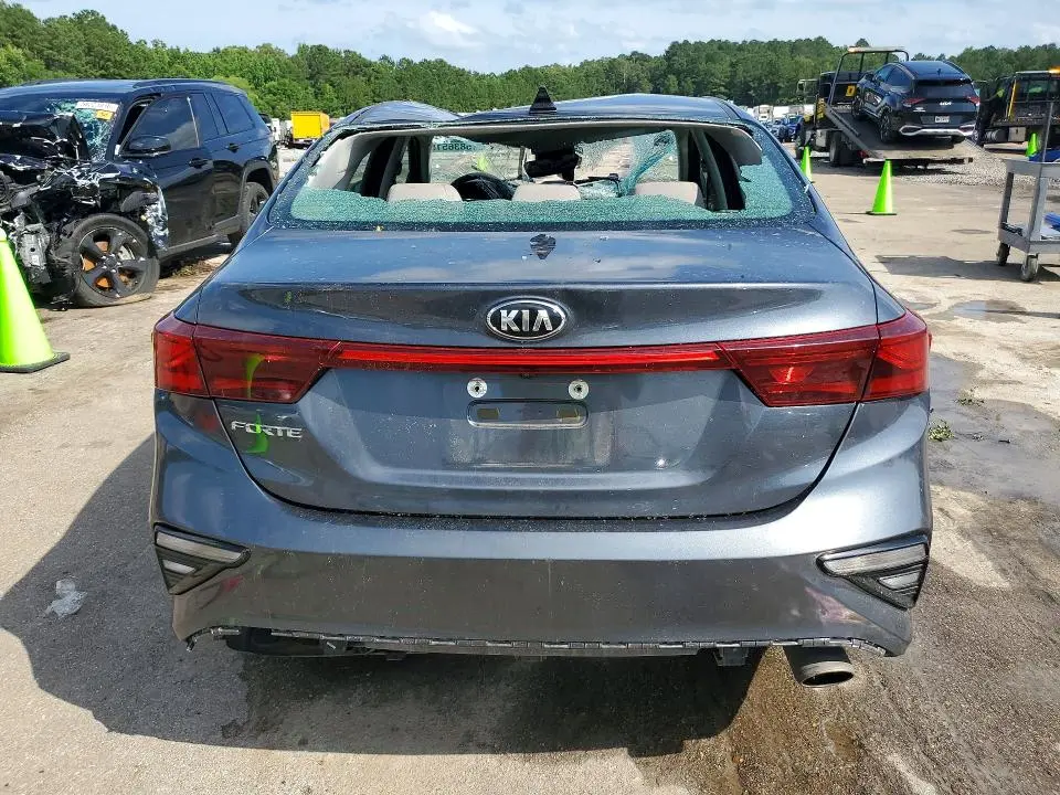 2020 KIA FORTE LXS  