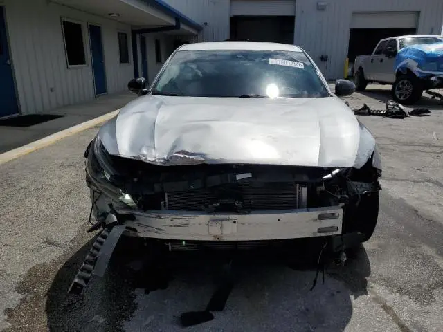 2021 NISSAN ALTIMA SR  