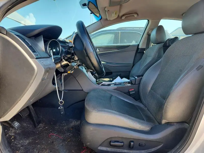 2011 HYUNDAI SONATA SE  