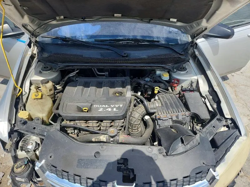 2012 DODGE AVENGER SE  