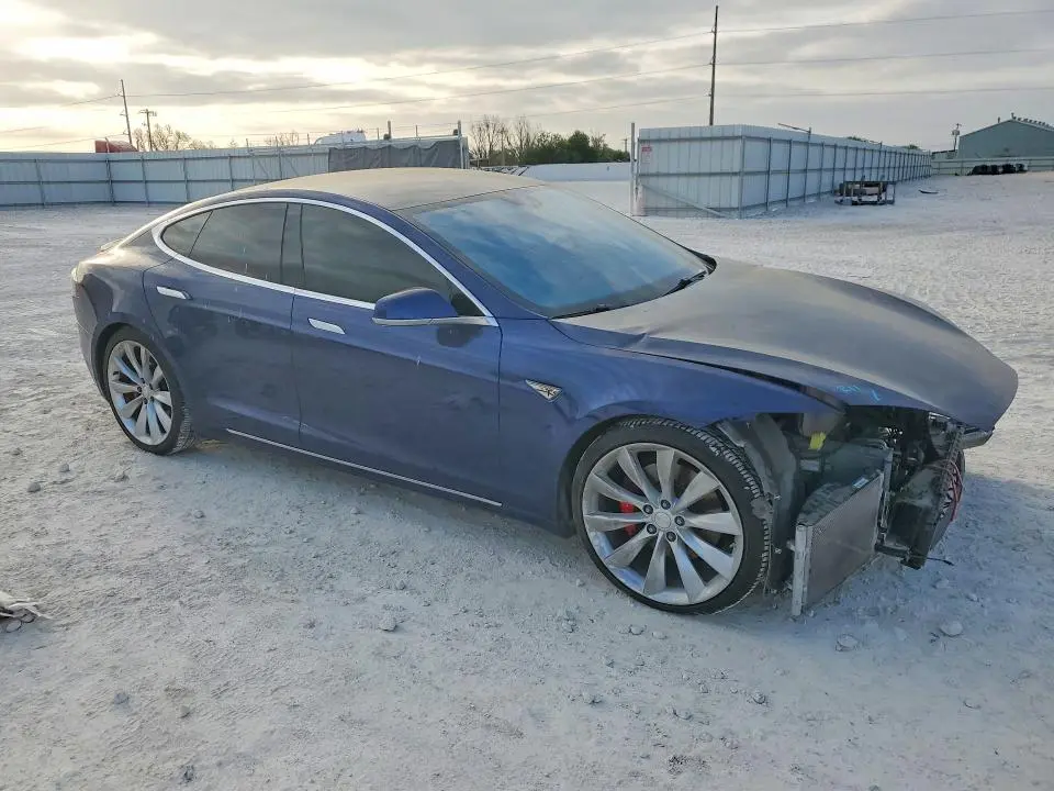 2016 TESLA MODEL S   