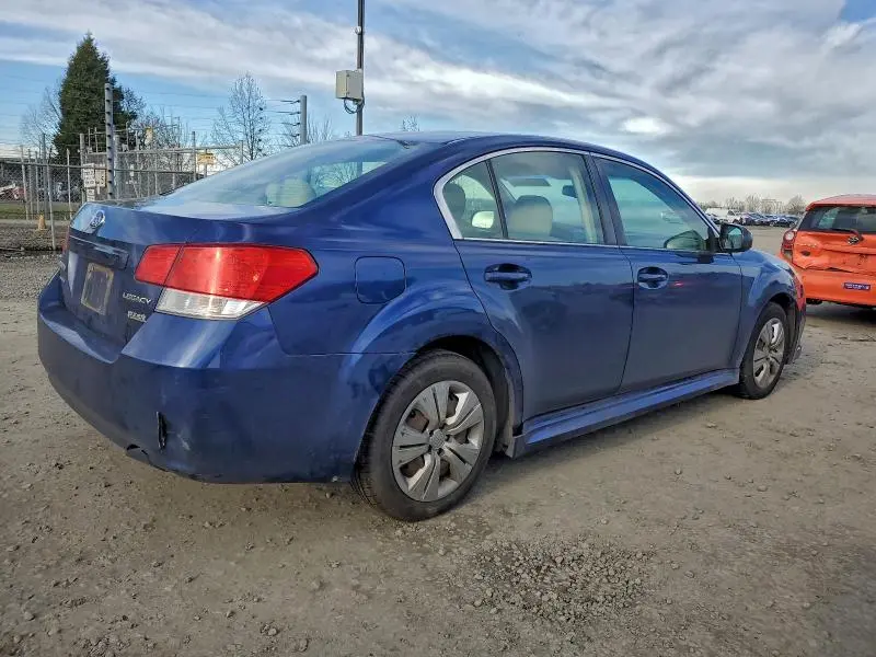 2010 SUBARU LEGACY 2.5I  