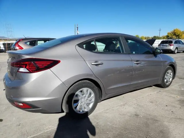 2020 HYUNDAI ELANTRA SE  