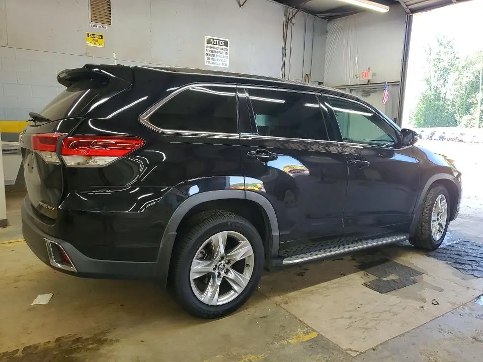 2019 TOYOTA HIGHLANDER LIMITED  