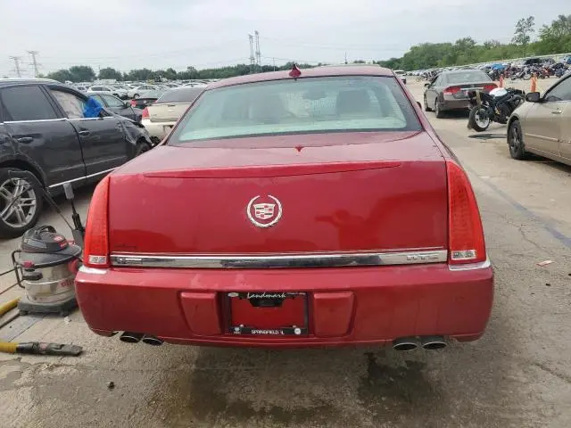 2011 CADILLAC DTS LUXURY COLLECTION  