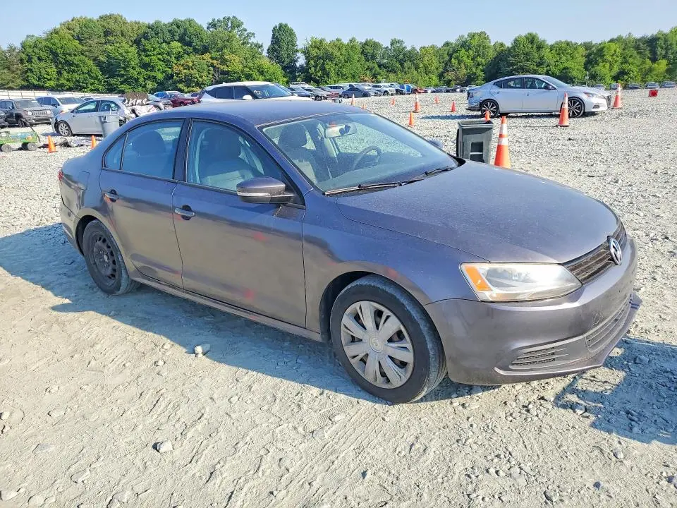 2014 VOLKSWAGEN JETTA SE  