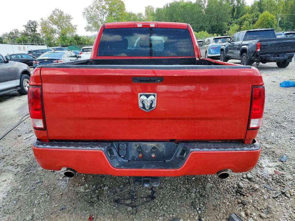 2015 RAM 1500 ST  