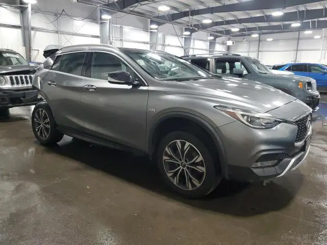 2017 INFINITI QX30 BASE  