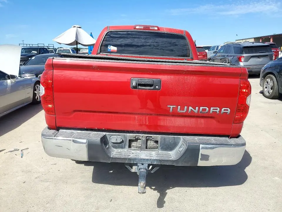 2019 TOYOTA TUNDRA CREWMAX SR5  