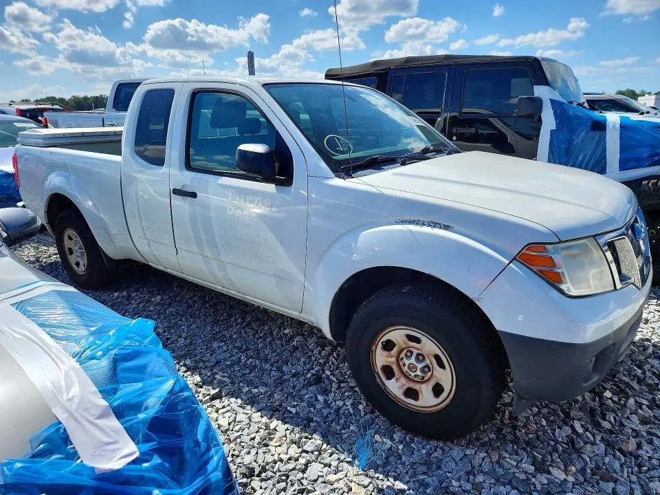 2016 NISSAN FRONTIER S  