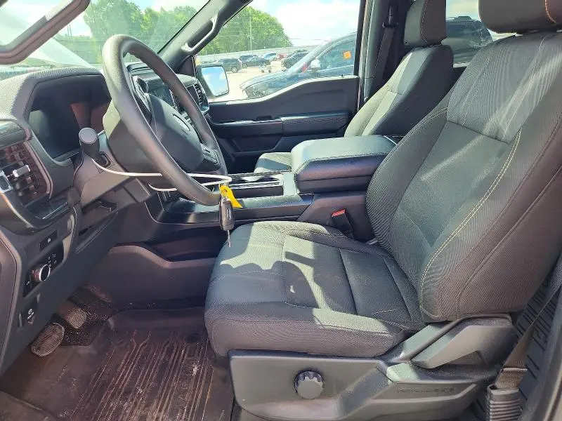 2025 FORD F150 STX  