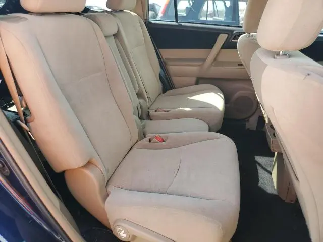 2011 TOYOTA HIGHLANDER BASE  