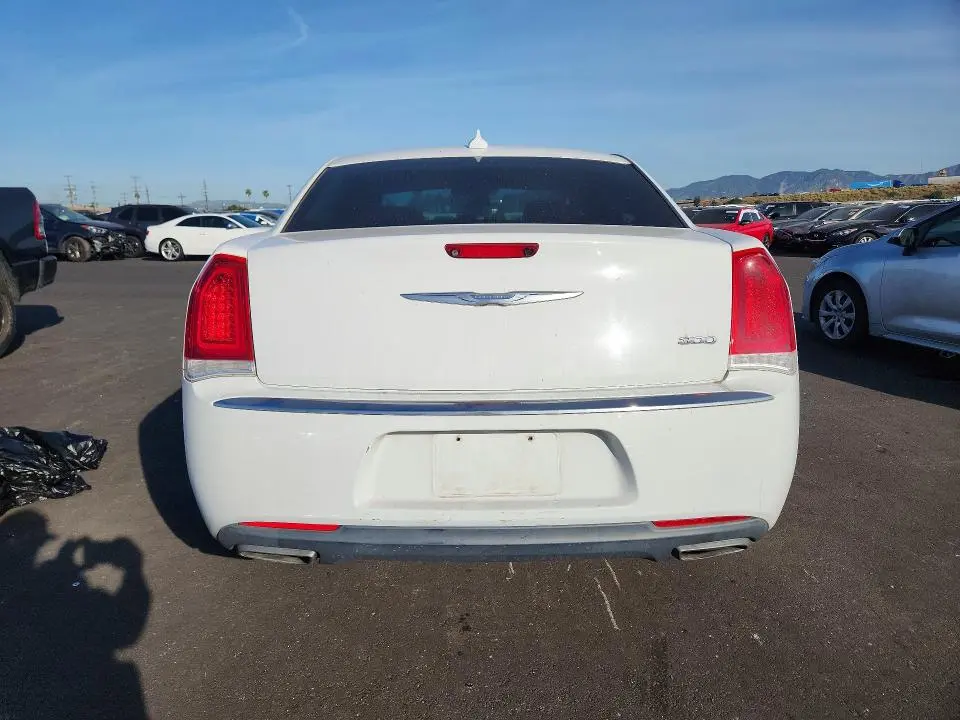 2015 CHRYSLER 300 LIMITED  
