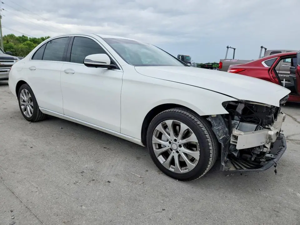 2017 MERCEDES-BENZ E 300  