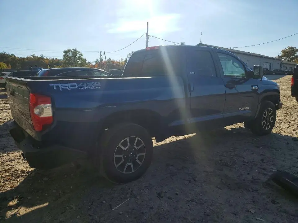 2015 TOYOTA TUNDRA SR5  