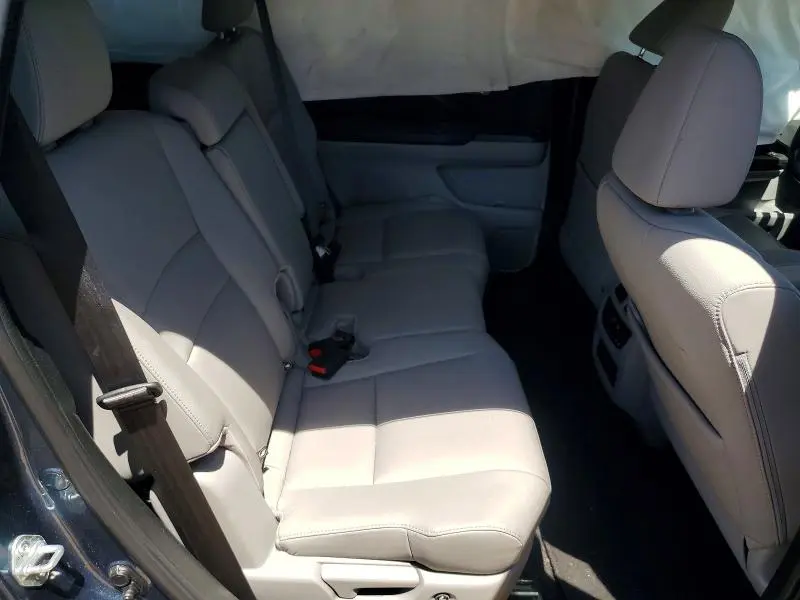 2022 HONDA PILOT SE  