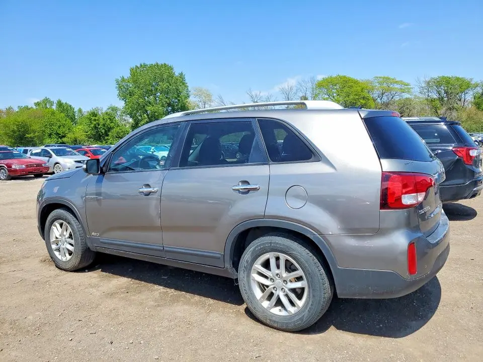 2015 KIA SORENTO LX  